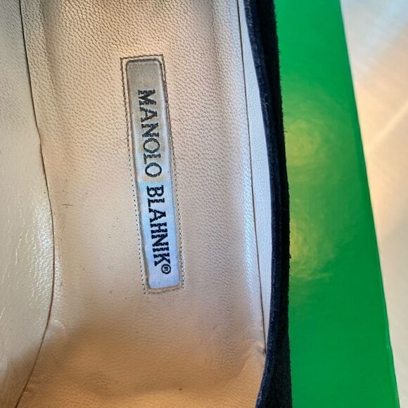 Manolo Blahnik Black Suede Heel - Size 10.5 - Picture 4 of 10